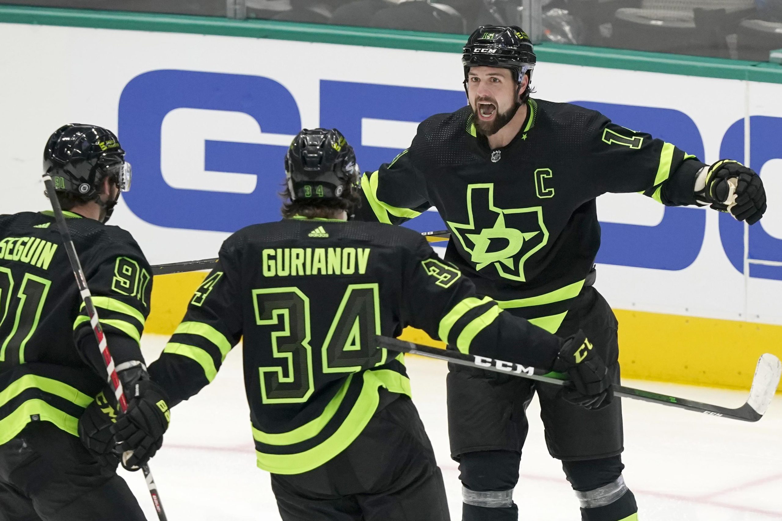 Benn, Stars exit COVID protocols with 6-5 win over Panthers 6
