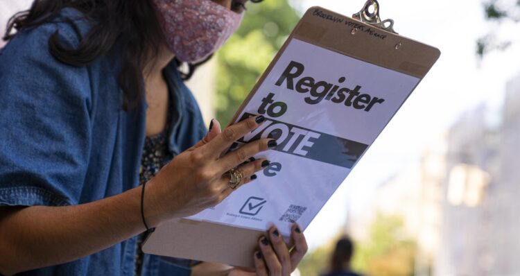 Texas secretary of state to discuss effort to educate voters on National Voter Registration Day 1